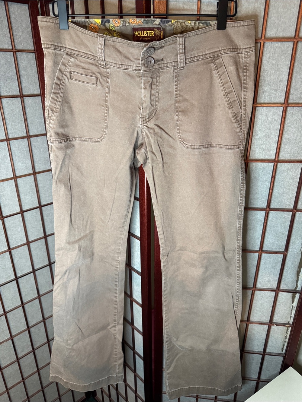 Vintage Y2K Hollister Women's Light Tan Chino Pants
